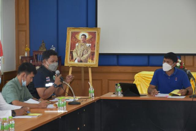 ประชุมคณะกรรมการพัฒนาองค์การบริหารส่วนตำบลพนมเพื่อร่วมพิจารณาและให้ความเห็นชอบร่างแผนดำเนินงาน ประจำประจำปีงบประมาณ 2566